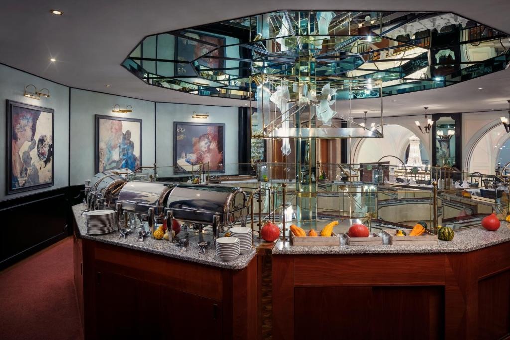 هتل آرت نوو پالاس